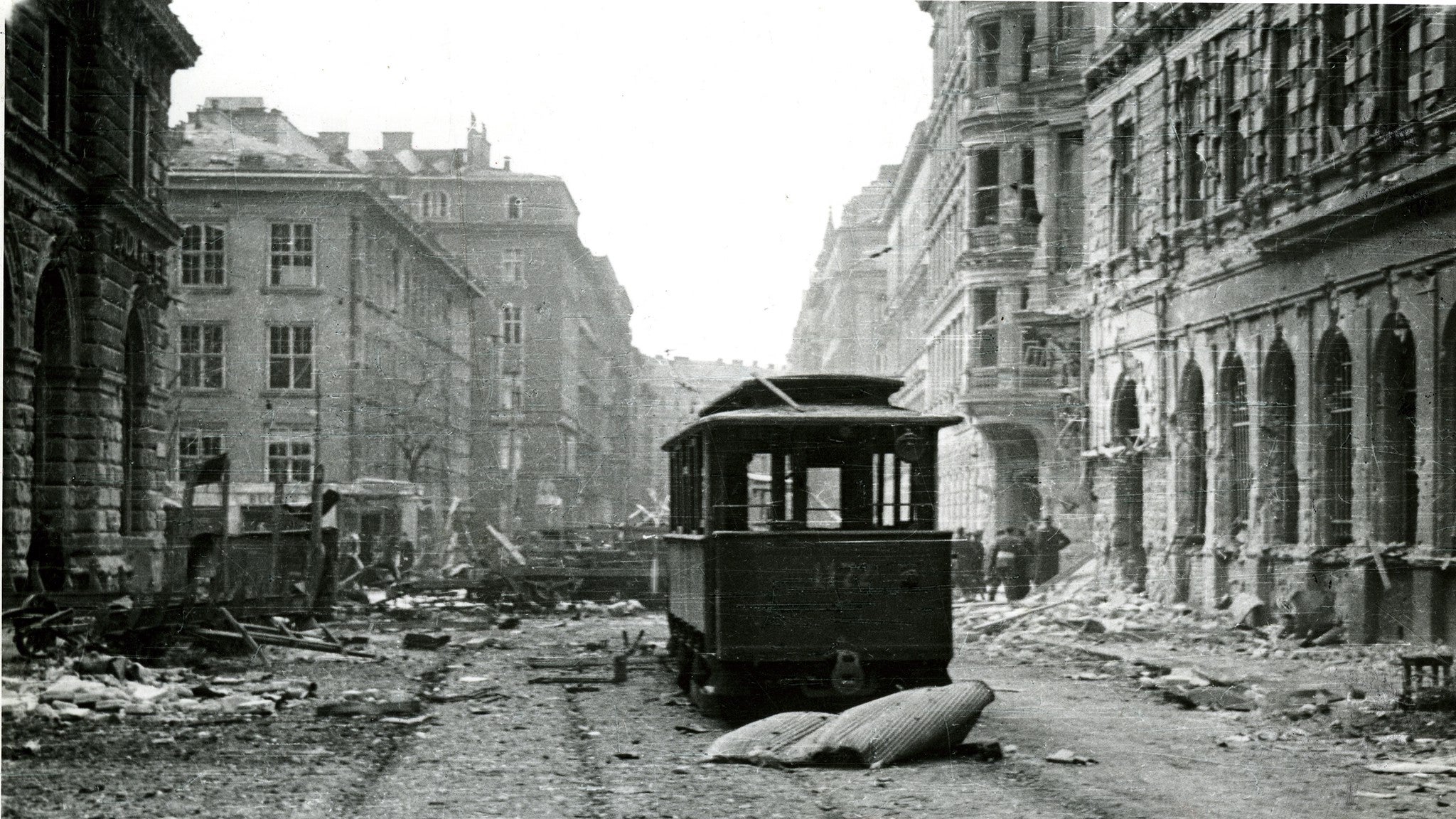 Zerbombtes Wien, Eschenbachstraße, 1945