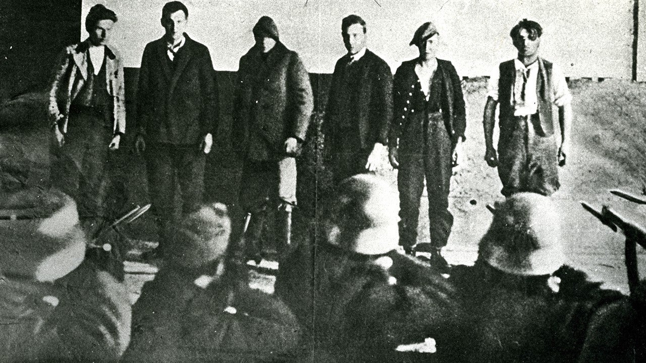 Hinrichtung von Schutzbündlern im Sandleitenhof 1934