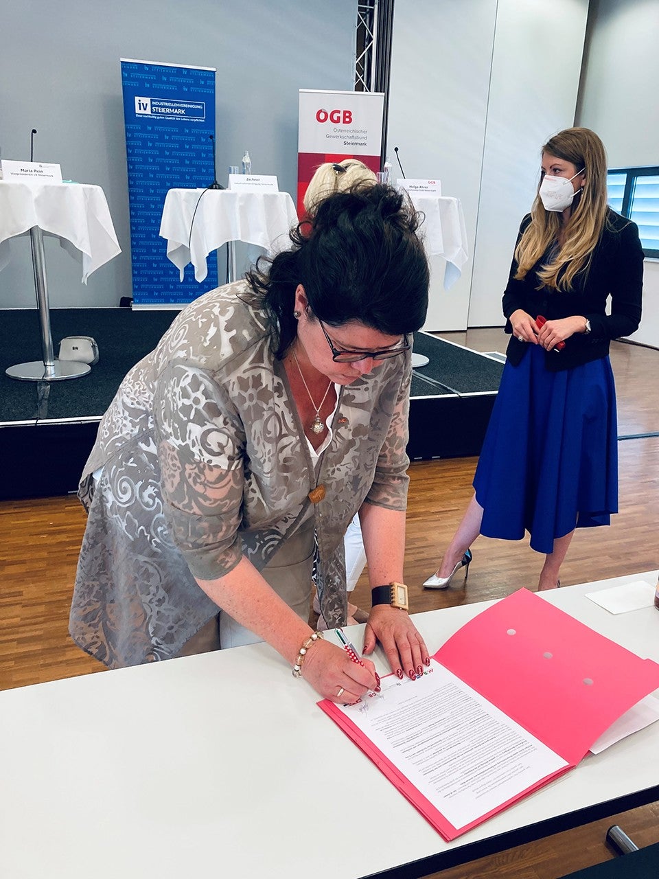 Unterschrift Helga Ahrer PK Familie und Beruf