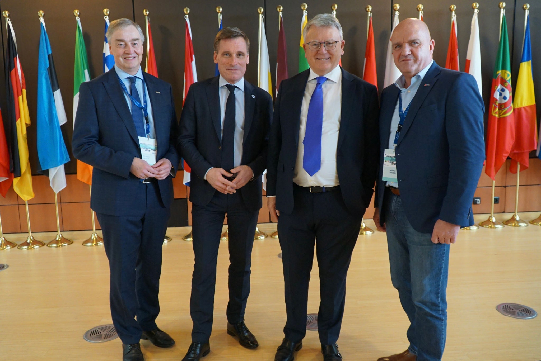 (v. li. n. re.): WK NÖ-Vizepräsident Christian Moser, Oliver Röpke, Vorsitzender des EWSA (Europäischer Wirtschafts- und Sozialausschuss), EU-Arbeitskommissar Nicolas Schmit und AK Niederösterreich-Präsident und ÖGB NÖ-Vorsitzender Markus Wieser