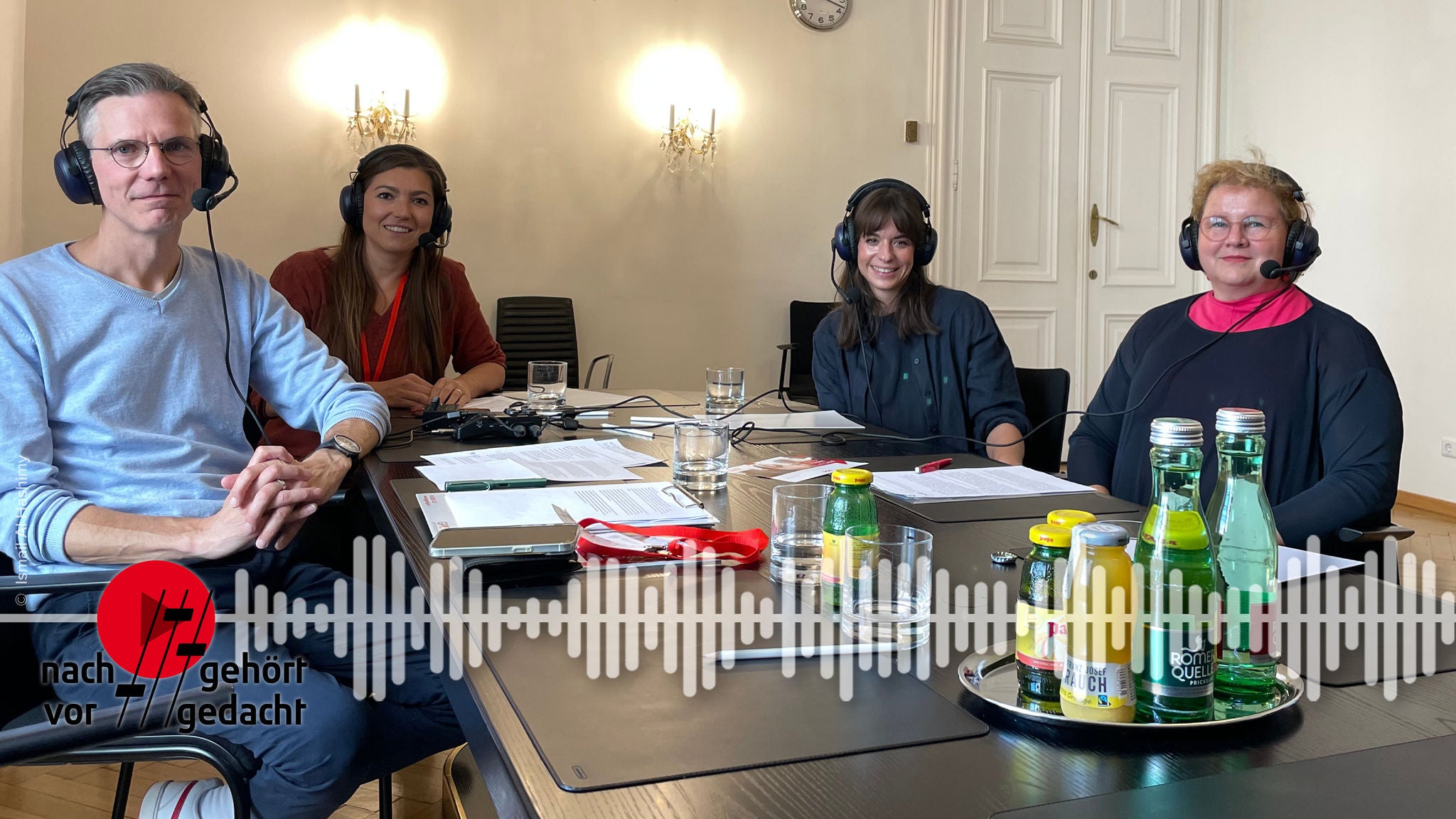 v.l.n.r.: Peter Leinfellner und Barbara Kasper, ÖGB-Podcast Team, Katharina Mader und Korinna Schumann