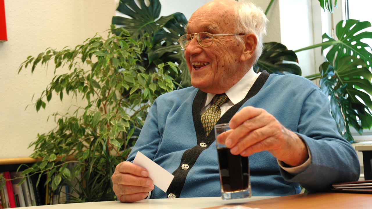 Josef Staribacher, Vorsitzender LUGA, Handelsminister