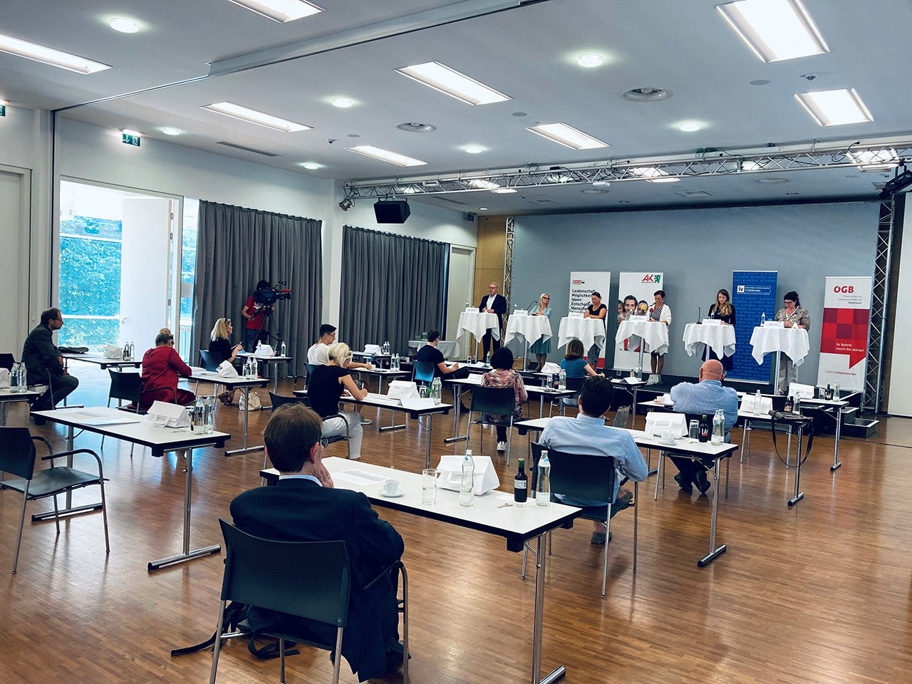 Pressekonferenz Sozialpartner Vereinbarkeit Beruf und Familie