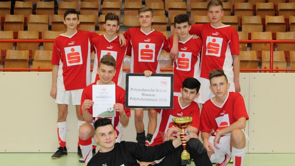 Poly Braunau ist Hallenfußball-Landesmeister