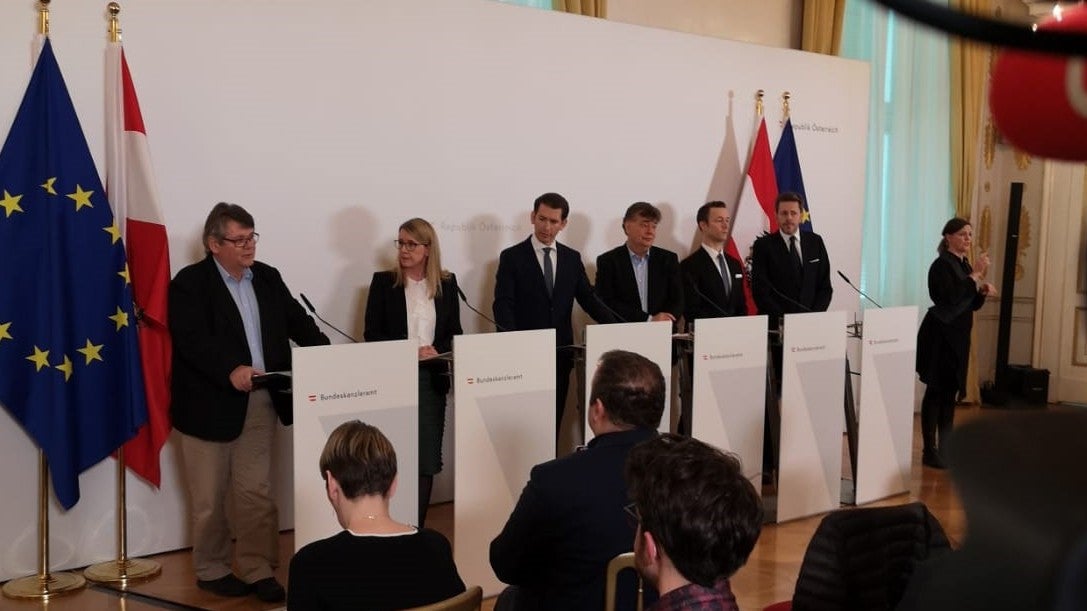 Pressekonferenz: Regierung und Sozialpartner