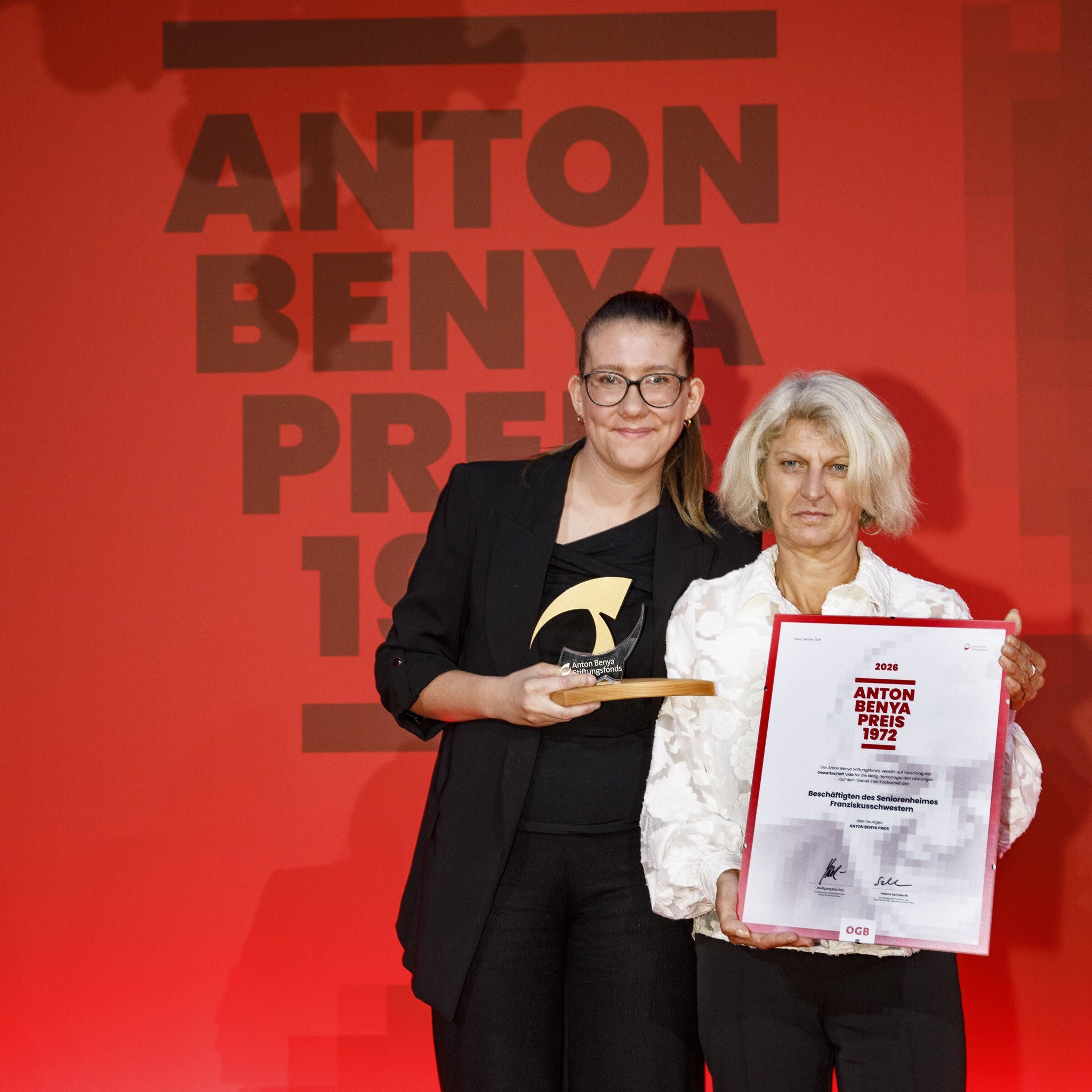 Julia Irzl und Elsa Winkler