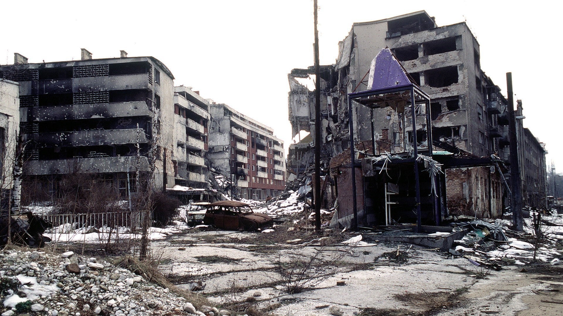 Zerstörte Gebäude in Sarajevo, o.J.