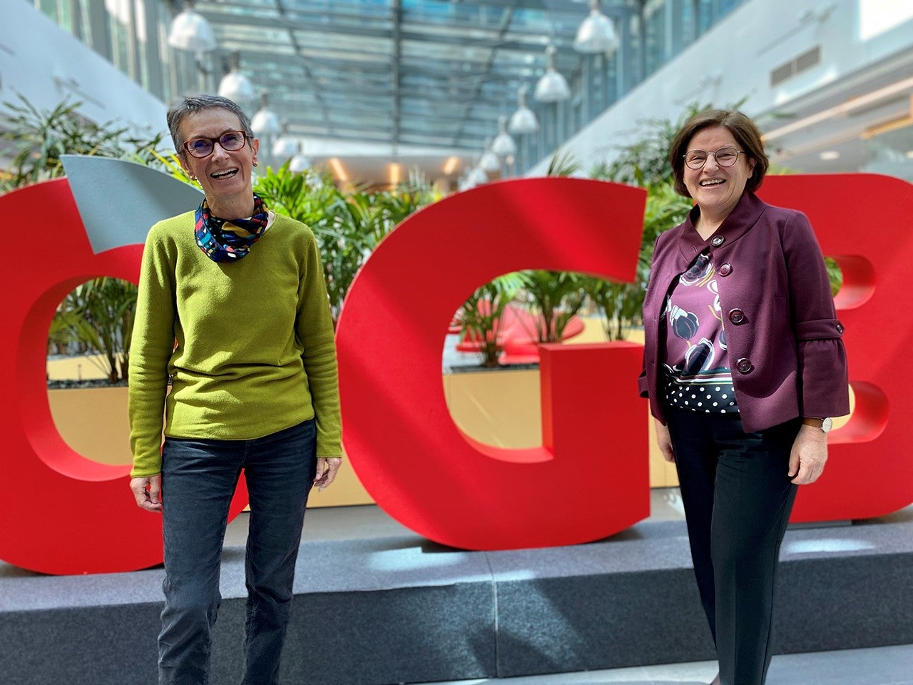 Ingrid Reifinger-Hütter, ÖGB-ArbeitnehmerInnenschutz, und Anna Ritzberger-Moser, Leiterin Sektion Arbeitsrecht und Zentral-Arbeitsinspektorat im Bundesministerium für Arbeit