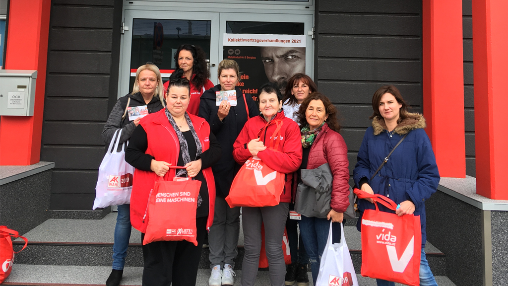Verteilaktionen und Infostände anlässlich des Equal Pay Day in St. Pölten