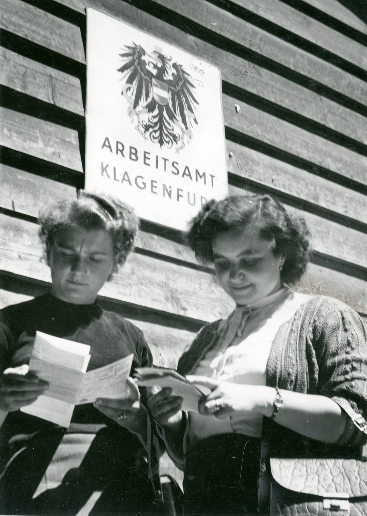 1952 Arbeitslosenauszahlung05, Schneiderinnen, Foto Zuber, Klagenfurt