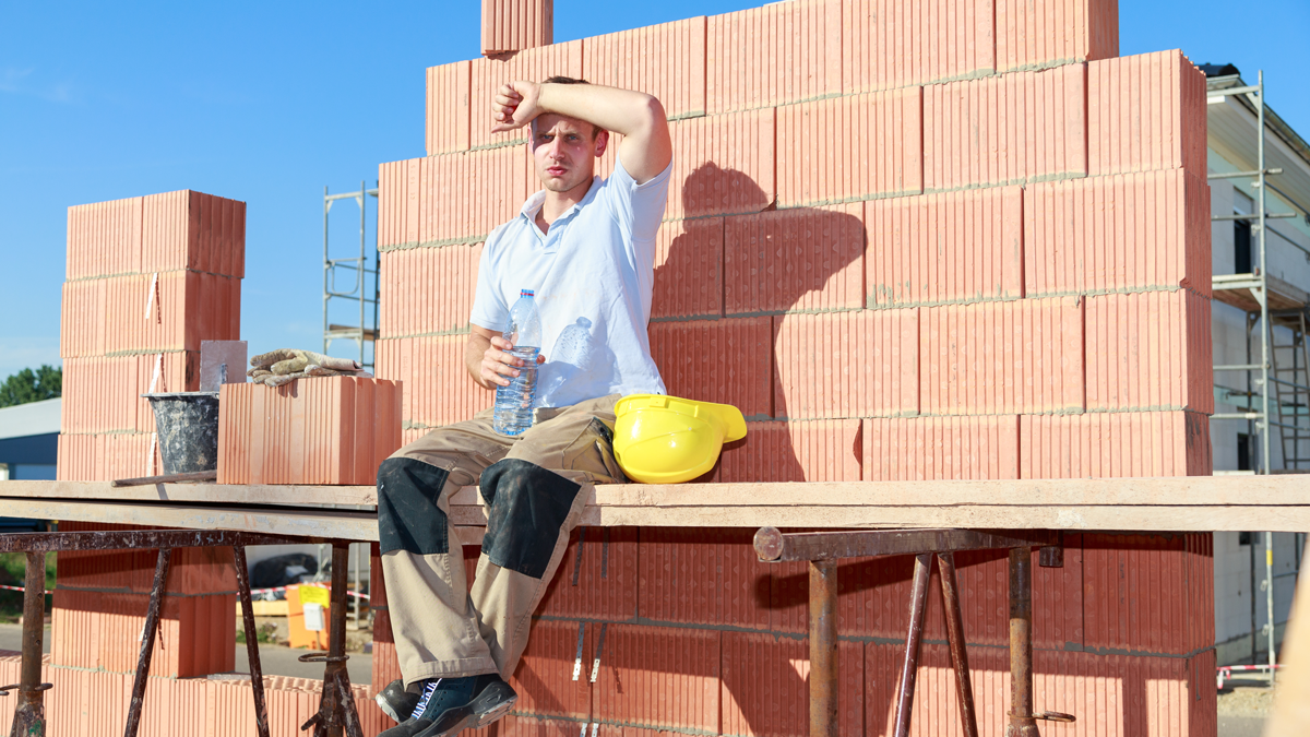 Ab 32,5 Grad hitzefrei am Bau möglich - Gewerkschaft Bau-Holz fordert Rechtsanspruch Baustelle